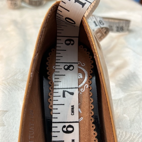 Jeffrey Campbell Ibiza Situation bow heels
Narrow fit
New without tag
Never worn - Picture 10 of 11